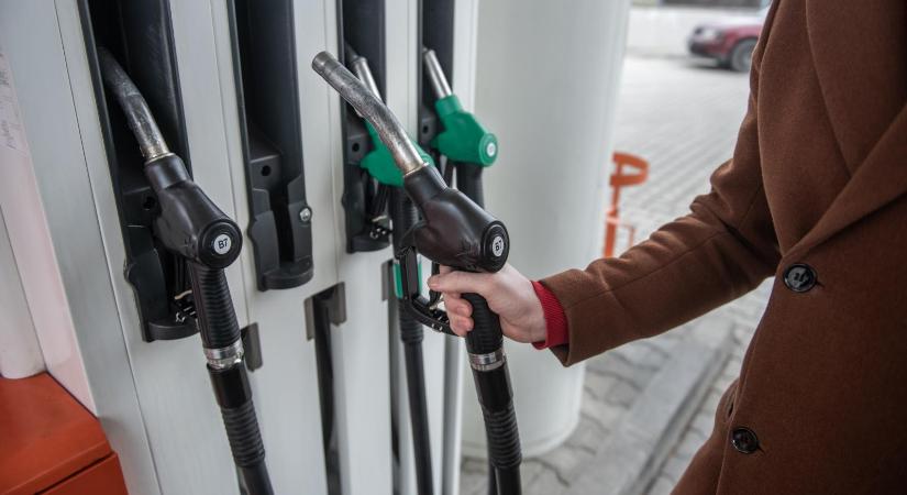 Megszűnnek a korlátozások a magyarországi benzinkutakon