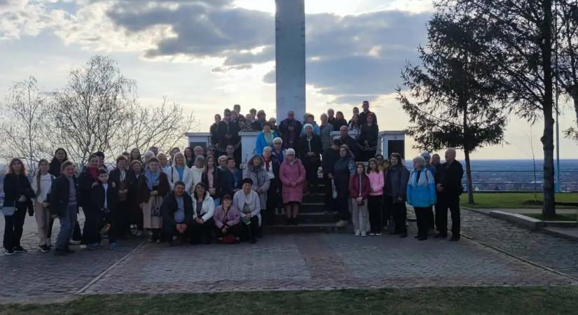 Szabadtéri keresztút Beregszászban