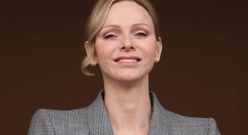 Csak pislogunk: Charlène hercegné élete leggyönyörűbb ruháját vette fel