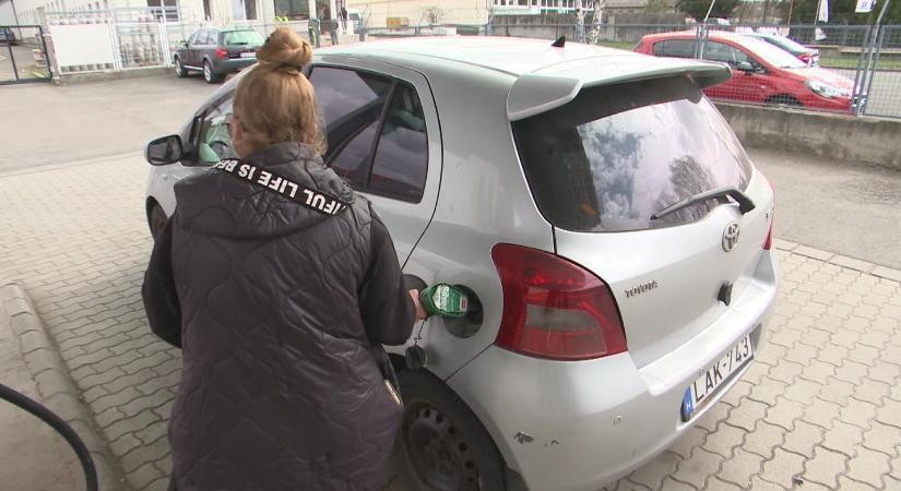 Az orosz olaj drágább lett a nyugatinál – tovább nőhetnek az üzemanyagárak a háborús helyzet miatt