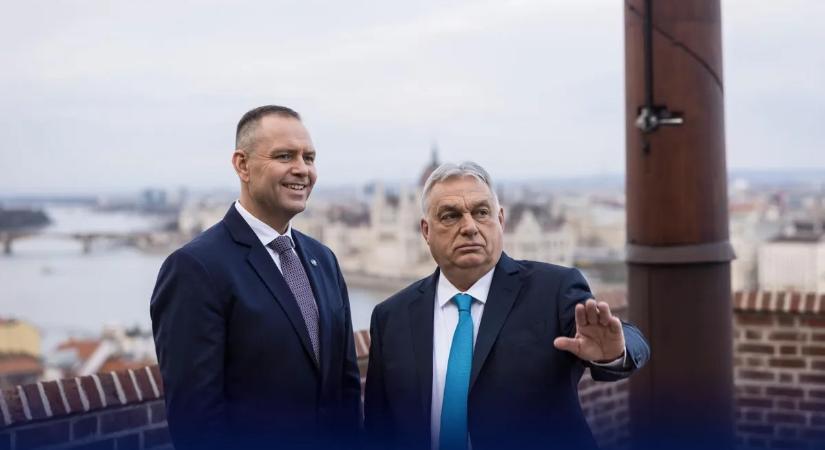 „Lengyel-magyar két jó barát” - így fogadta Orbán Viktor Karol Nawrockit