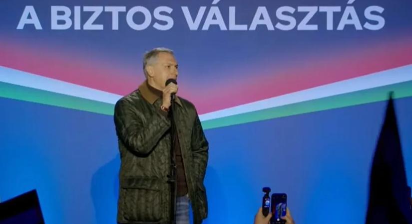 Lázár János: Hallgass az eszedre, szavazz a Fideszre!