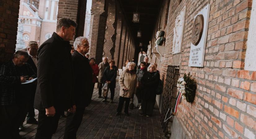 32 évig vezette a várost – így emlékeztek Pálfy Ferencre