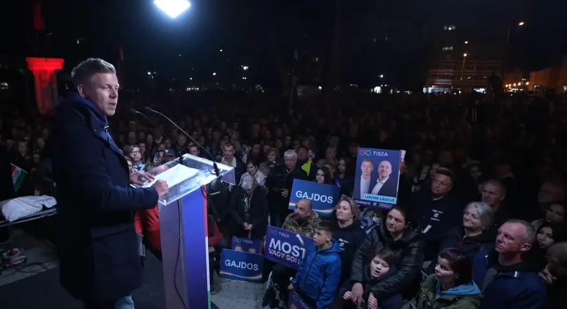 Magyar Péter hosszan sorolta, kiket váltana le azonnal, ha kétharmaddal nyer a Tisza