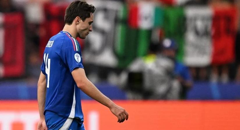 Váratlan döntést hozott a szövetségi kapitány, hazaküldték a Liverpool focistáját