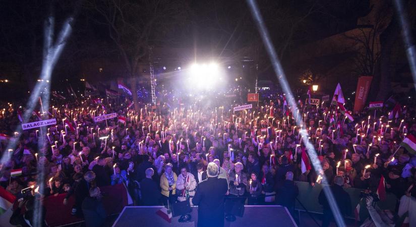 Zúgott a „Mocskos Fidesz” Orbán Viktor kecskeméti gyűlésén is