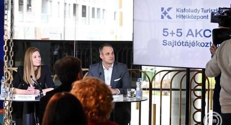 Áprilistól a cukrászdák is pályázhatnak az 55 millió forintos hitel- és támogatási konstrukcióra