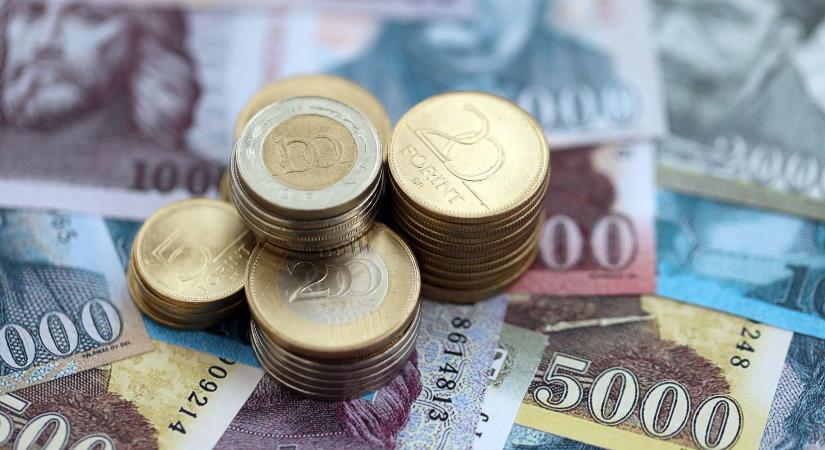 Magyar forintot ver egy külföldi ország, iszonyatos a hasonlóság, a látványtól nem fogsz magadhoz térni