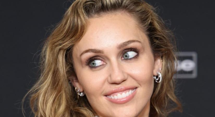 A legtöbb konyhából ez hiányzik – Miley Cyrus lámpái megmutatják, miért rontják el sokan a világítást