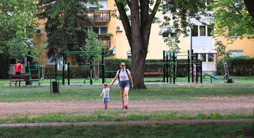 Bírságeső a játszótereken: rengeteg volt a szabálytalanság, újra akcióba lendül a hatóság