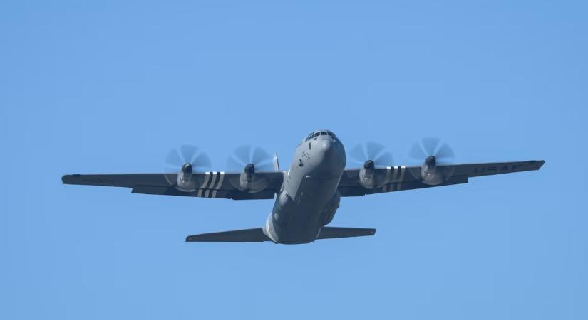 Lezuhant egy katonai repülőgép Kolumbiában