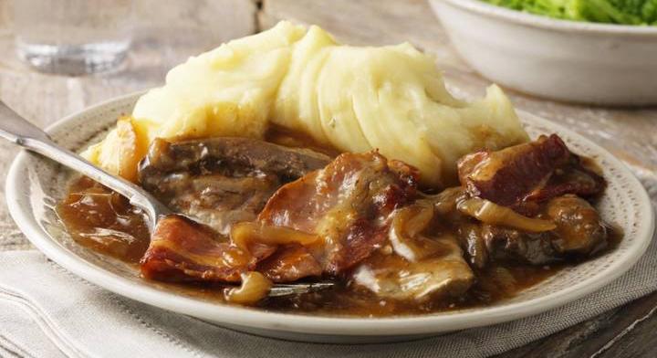 Szaftos tiroli máj serpenyőben sütve: Jókai Mór kedvenc receptje