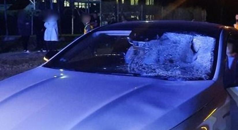 Tragédia a zebrán: elgázoltak egy gyalogost, azonnal szörnyethalt ( helyszíni fotó)