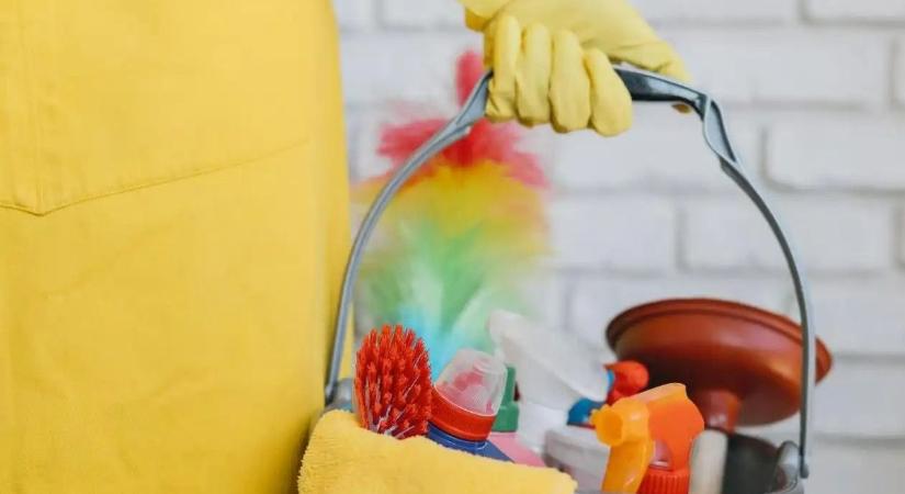 A tavasz biztos jele a nagytakarítás, elő az ablakmosókkal!