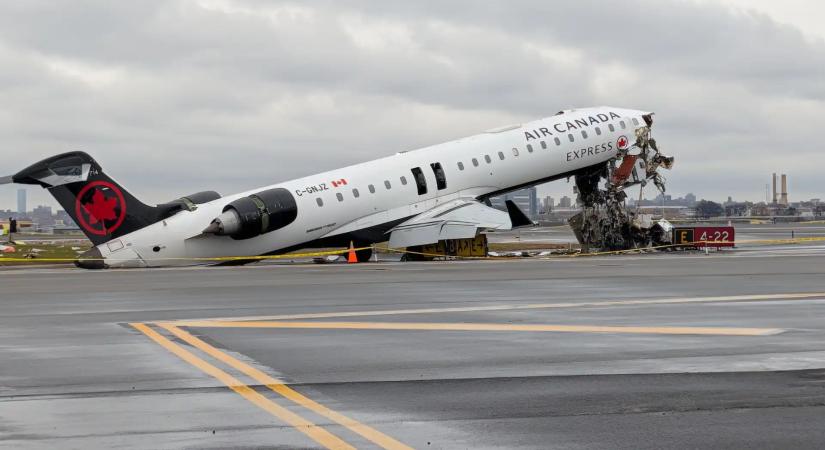 Videón a tragédia, ahogy az Air Canada járata letarolja a tűzoltóautót New Yorkban