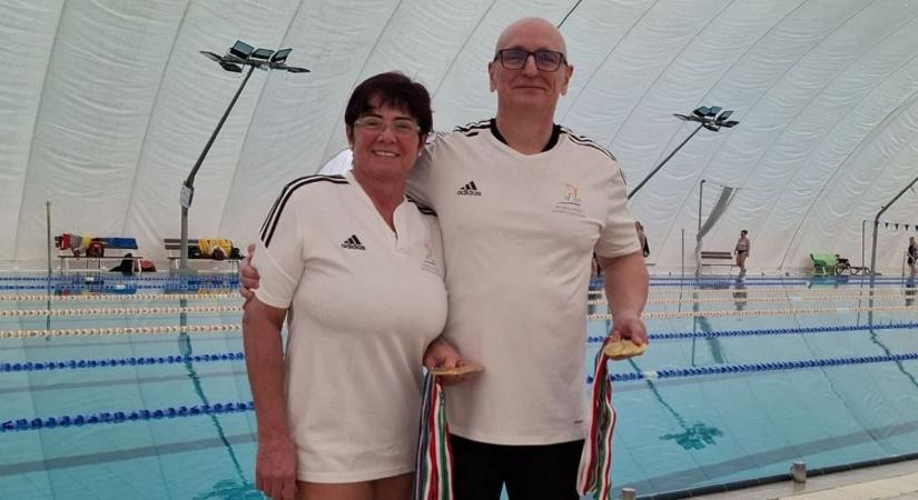 Éremesővel zárták a hétvégét a nyíregyházi szenior úszók