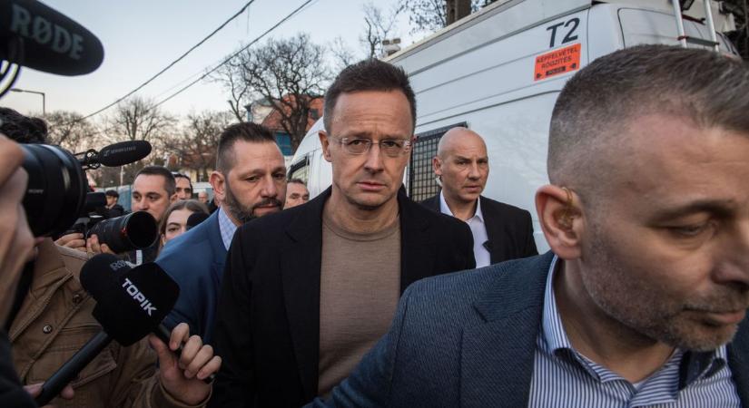 Lehallgatási botrány rázta meg a közéletet, sorra érkeznek a reakciók, miközben az orosz hadsereg nagyszabású offenzívát indított