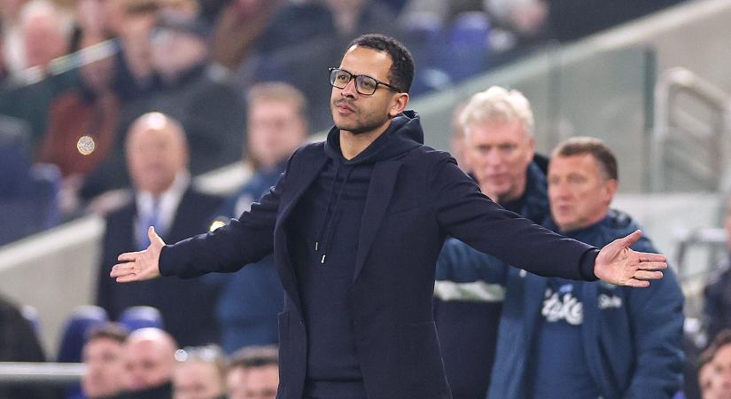 „Minden, amit mond, zagyvaság” – brutálisan beleszálltak a Chelsea edzőjébe