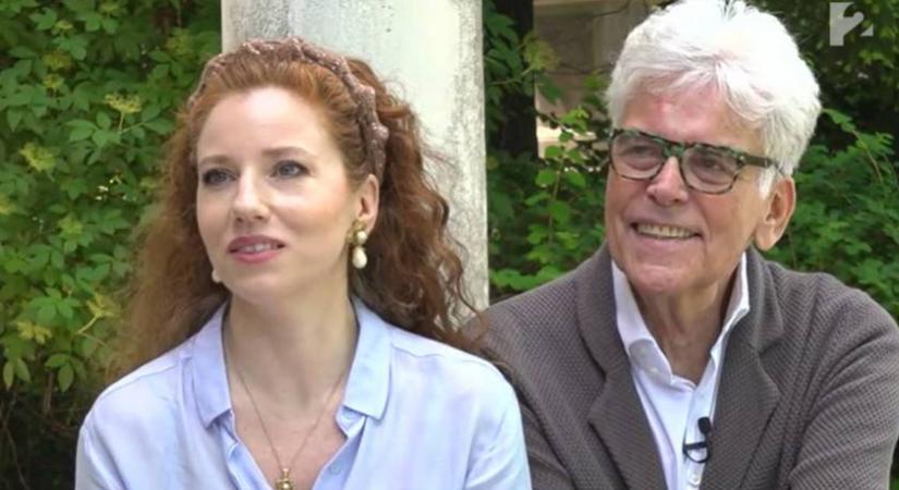 Ernyey Béla 38 évvel fiatalabb felesége elegáns, mint Katalin hercegné a címlapon: Dóra koktélruhában tündökölt