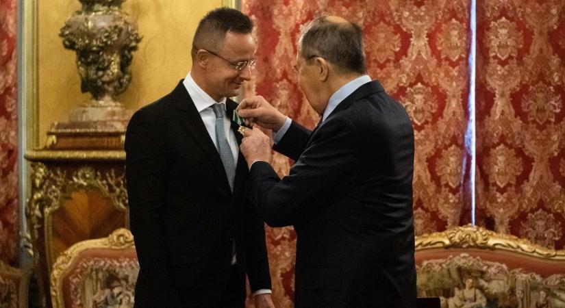 „Ha az áprilisi választásokat a Fidesz nyeri, Magyarország elveszti szuverenitását, a valós döntéseket Moszkvában hoznák meg”