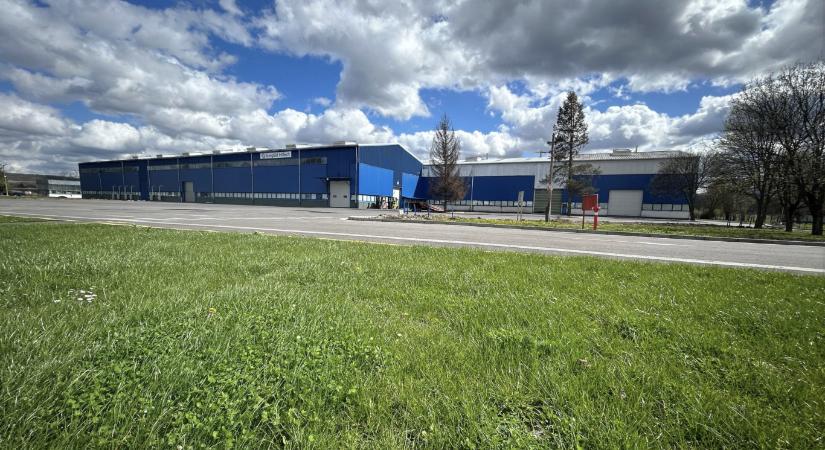 Egy fideszes képviselő egy hangfelvételen arról beszél, hogy a bátonyterenyei akku üzem egyértelműen ártalmas az egészségre