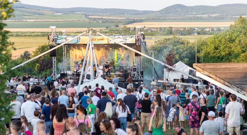 Fesztiválforgatag a zempléni hegyek ölelésében