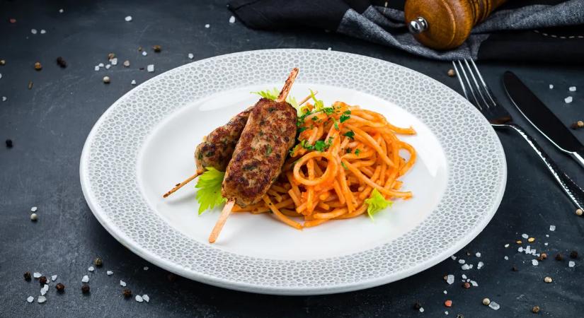 Amikor az olasz és török konyha egyesül: imádja az internet a kebab spagettit