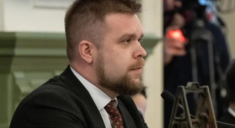 Győr polgármestere: Felmerül, hogy előre eltervezetten, a várost akarják felhasználni kampányfordító esemény helyszíneként. Ne tegyék!