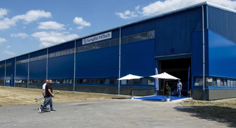 444: Egy 2021-es hangfelvételen arról beszél a fideszes képviselő, hogy egészségre ártalmas akkuüzem létesül Bátonyternyén