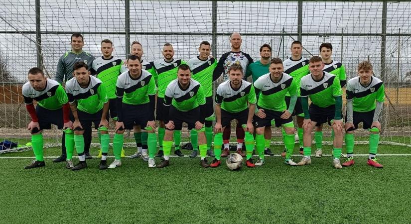 Tizenkét gólt rúgott és az élre állt északon a Ladánybene