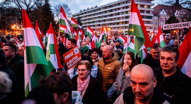 Vegyes fogadtatás mellett is listavezető a Magyar Péter-képregény: „Szerintem arra van, hogy az emberek szemét kinyissa”