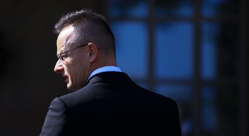 Szijjártó, a magányos orosz kém Magyarországon