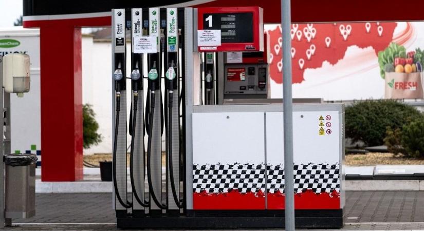 Autóstop és horror árak, a szlovákok a legrosszabbtól tartanak