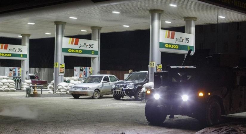 Zelenszkij újabb őrülete: üzemanyag támogatás ukrán módra – minél többet tankolsz, annál több jár vissza