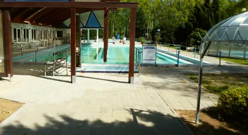 Két termálfürdőt is újranyitnak április 1-jén