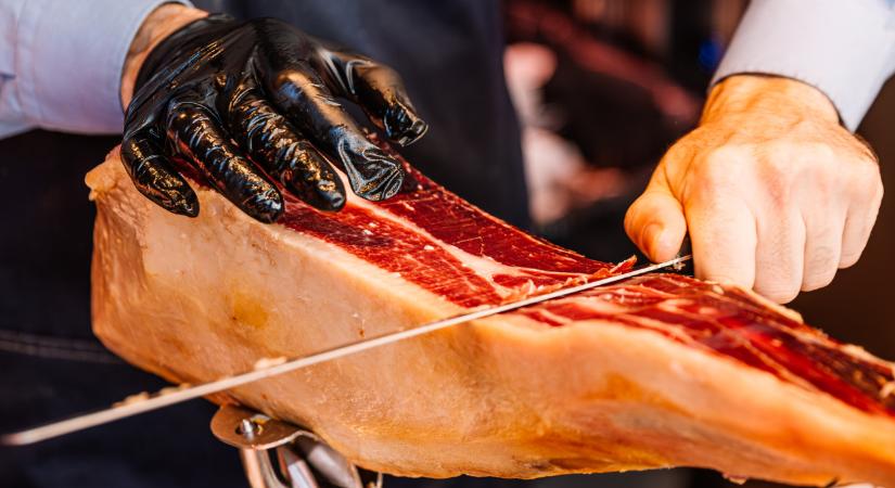 Nem viccelnek Európa húskirályai: hiába van járvány, ezerrel növelik a termelést