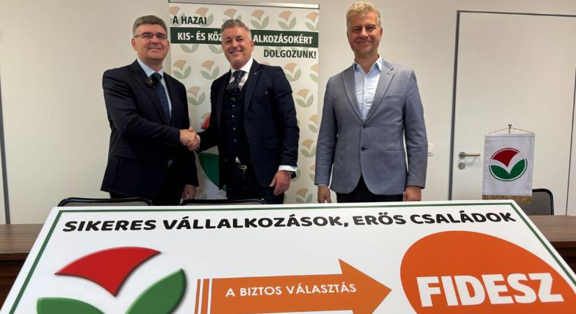 Visszalépett a Magyar Vállalkozók és Munkáltatók Pártja Dél-Fejérben a FIDESZ-KDNP javára