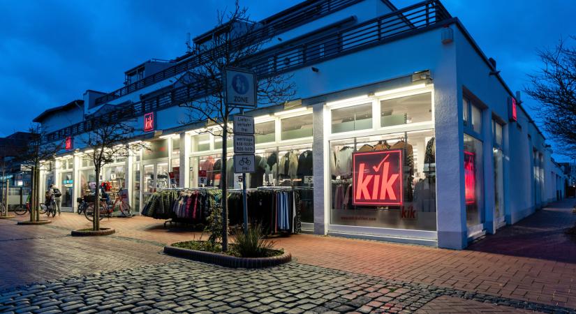 Tömeges boltbezárást jelentett be a Kik