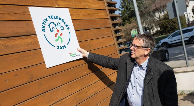 Tata az élmezőnyben: komoly versenyben nyerte el az Aktív Település címet
