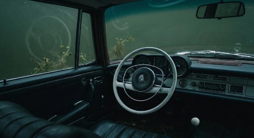 Gázt adott és a folyóba hajtott: így végződött a vérfagyasztó történet