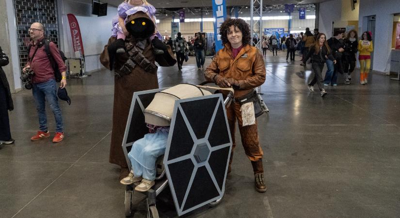 Freddy Krueger, rókalány, babakocsinak álcázott TIE fighter: így telt a budapesti Comic Con