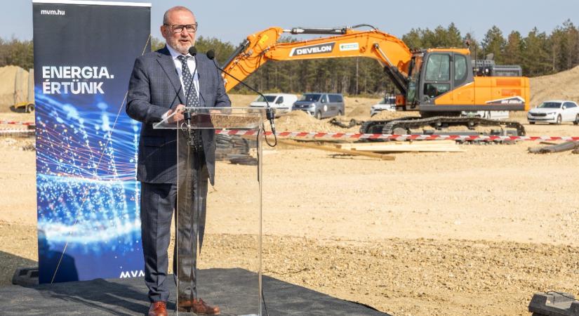 Indul Magyarország első hibrid geotermikus rendszerének kiépítése