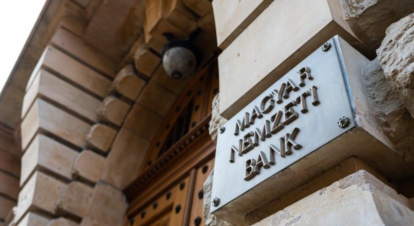 Döntöttek az alapkamatról Varga Mihályék