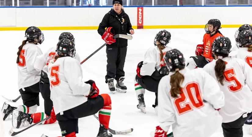21 elit-vb-s játékos a női jégkorong-válogatott bő keretében