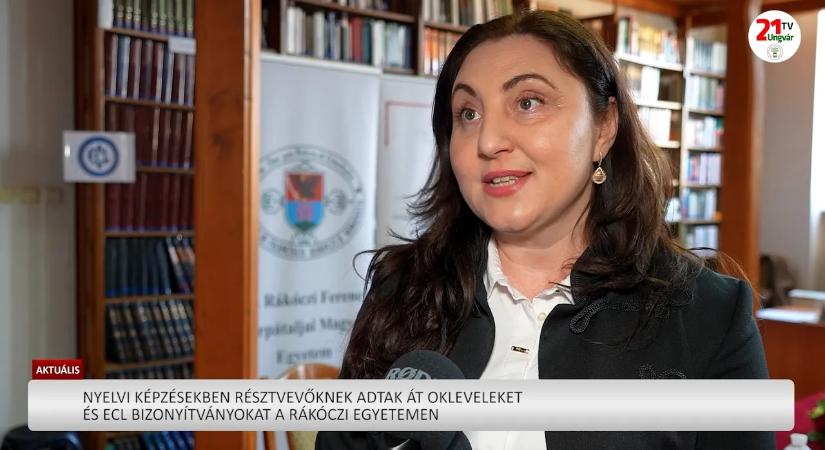 Nyelvi képzésekben résztvevőknek adtak át okleveleket és ECL bizonyítványokat a Rákóczi egyetemen (videó)