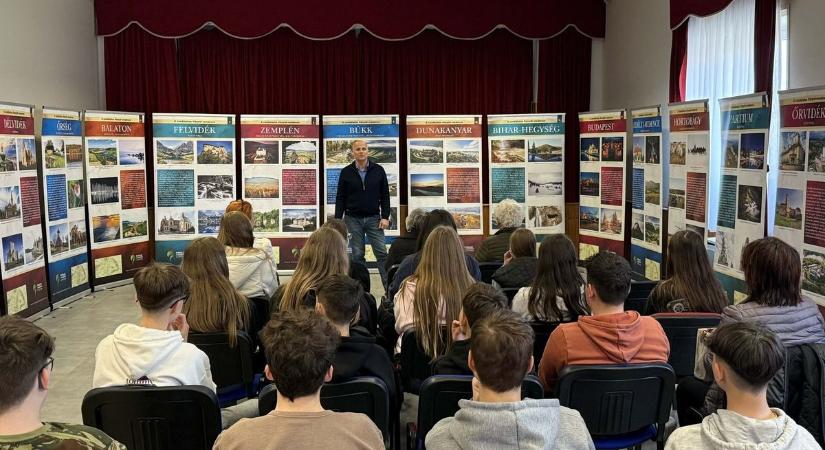 Lenyűgöző tárlat nyílt Görbeházán: a Kárpát-medence csodáit mutatják be