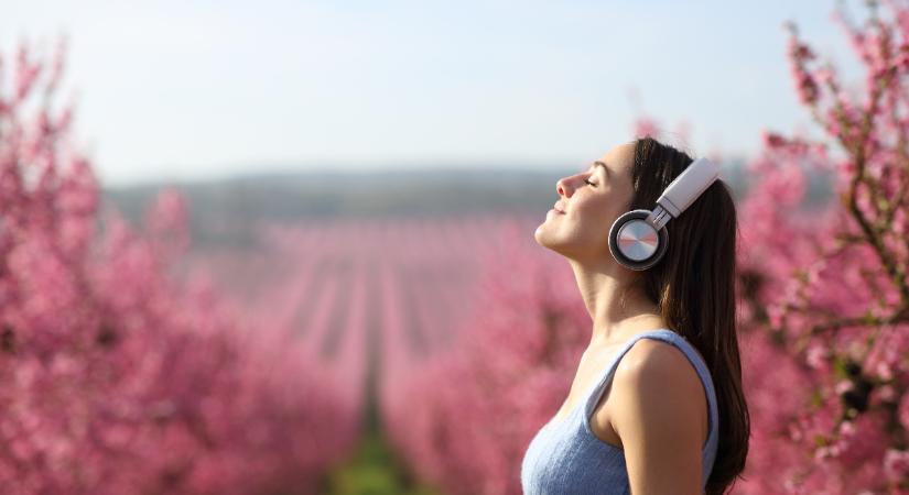 Napi horoszkóp 2026. március 25: változást hoz a Hold jegyváltása