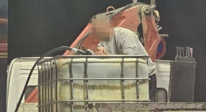 Ennyit az olcsó orosz olajról: már Magyarországon a legolcsóbb a benzin és a gázolaj – a szomszédainkál közben vödrökben hordják az emberek az üzemanyagot