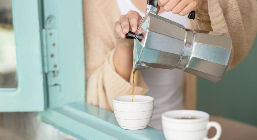 A tökéletes kávé elkészítése otthon: Módszerek és tippek