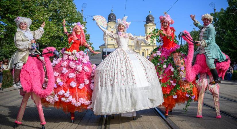 Szinte minden ujjunkra jut egy fesztivál nyár végéig Debrecenben